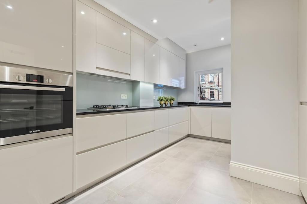 Luxury 3 Bed Flat In Kensington Londres Exterior foto